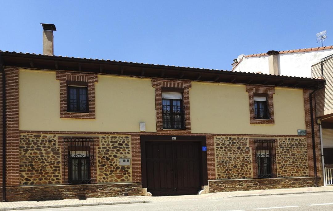 Photo of Buildings in Cimanes del Tejar