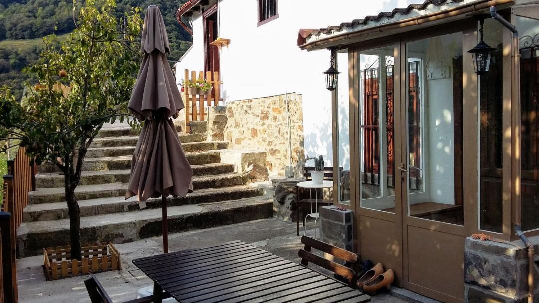 Photo of Patio Balcony in Lena