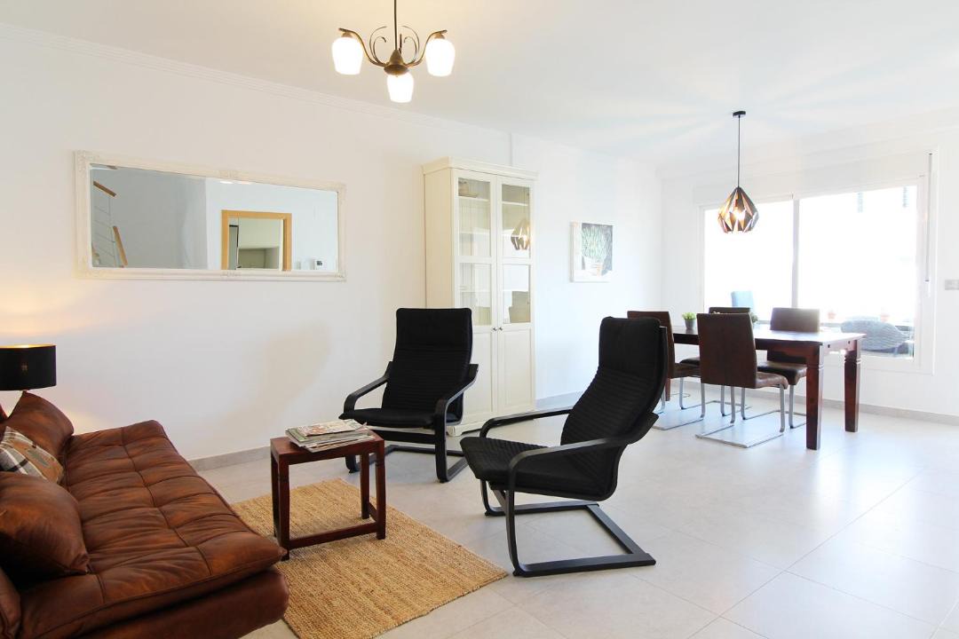 Photo of Livingroom in Almarda