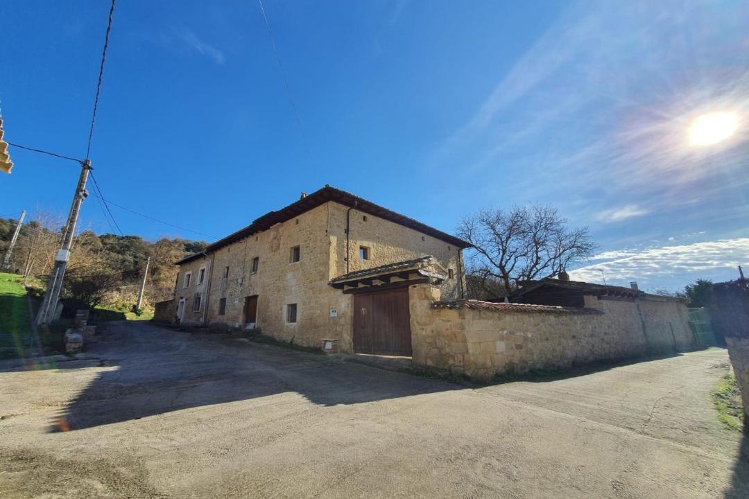 Photo of Buildings in Villacomparada de Rueda