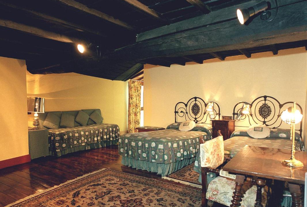 Photo of Livingroom in Sober
