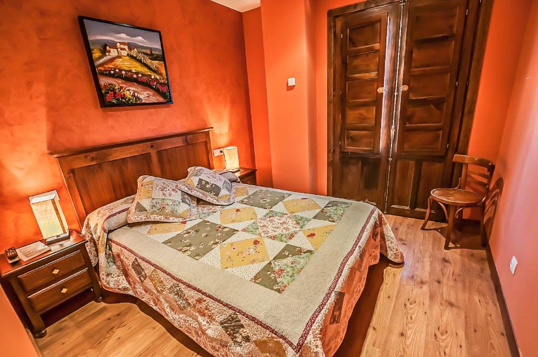 Photo of Bedroom in Molinaseca