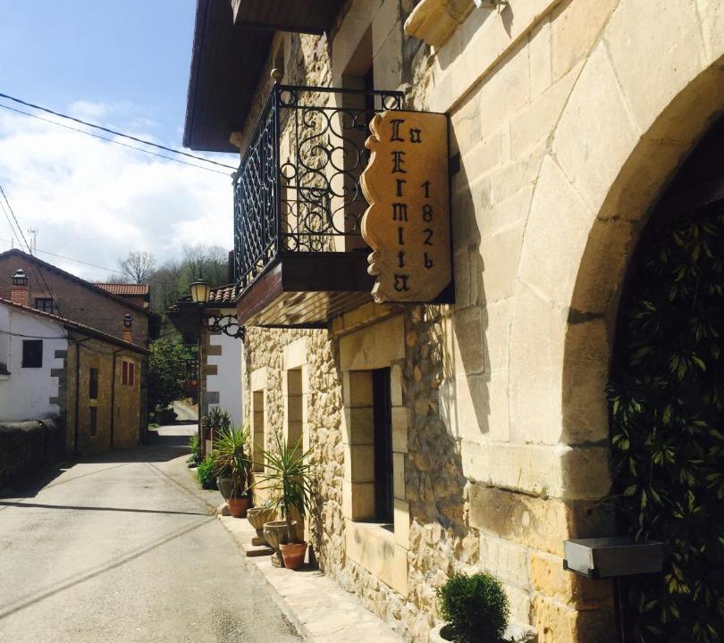 Photo of Buildings in Alfoz de Lloredo