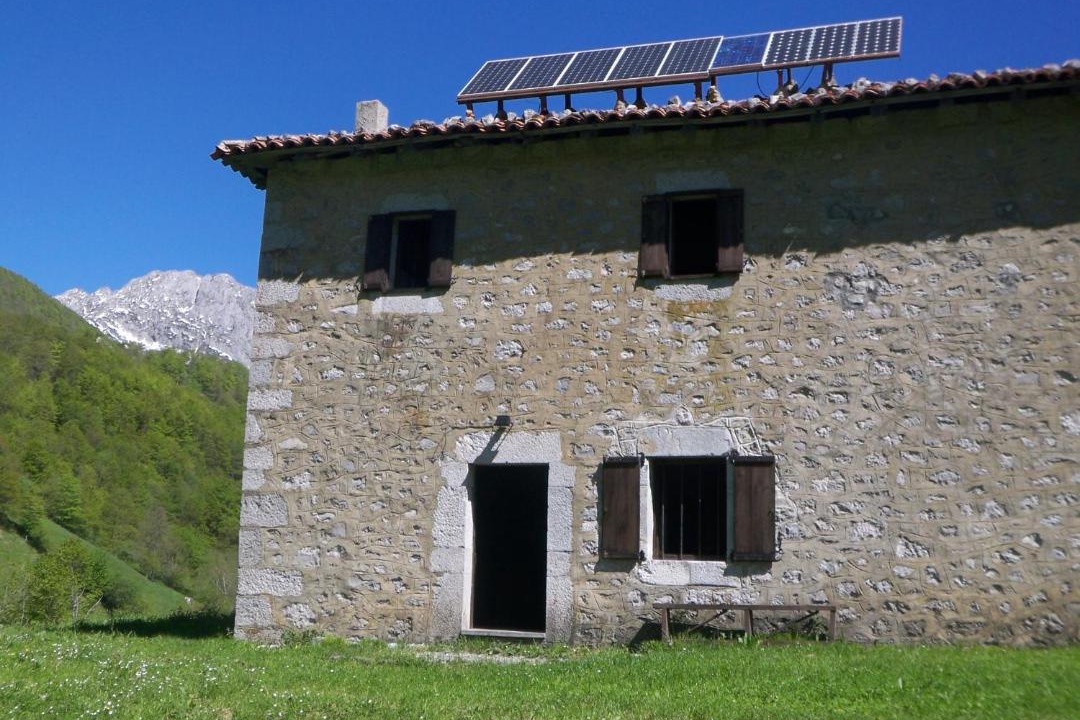 Photo of Buildings in Ponga