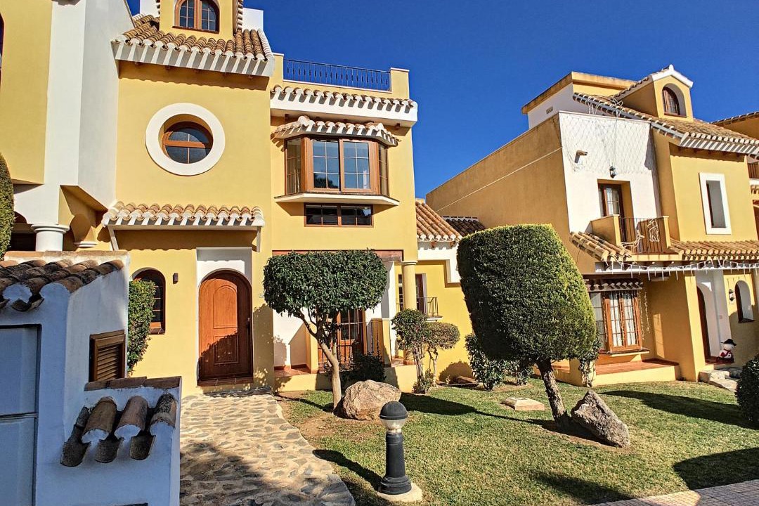 Photo of Buildings in El Beal