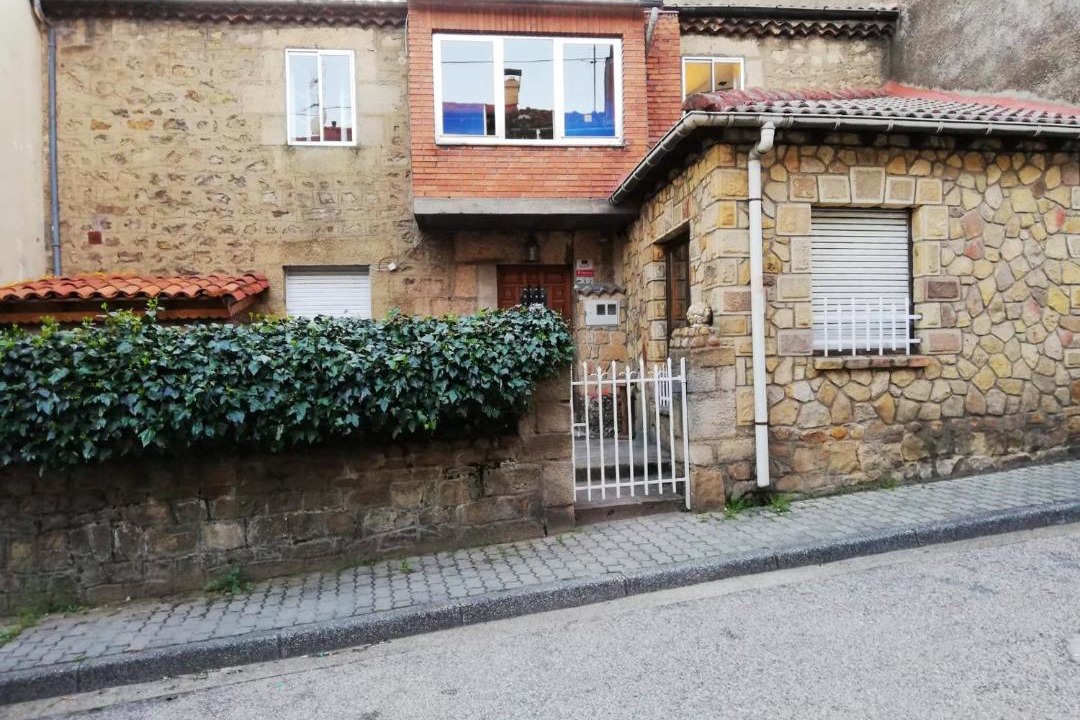 Photo of Buildings in Covaleda