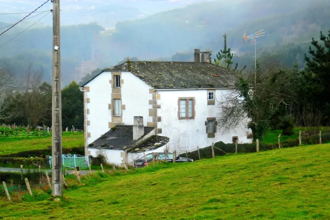 Photo of Buildings in Ourol