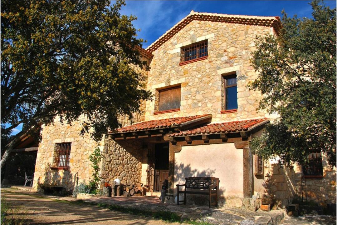 Photo of Buildings in Requijada