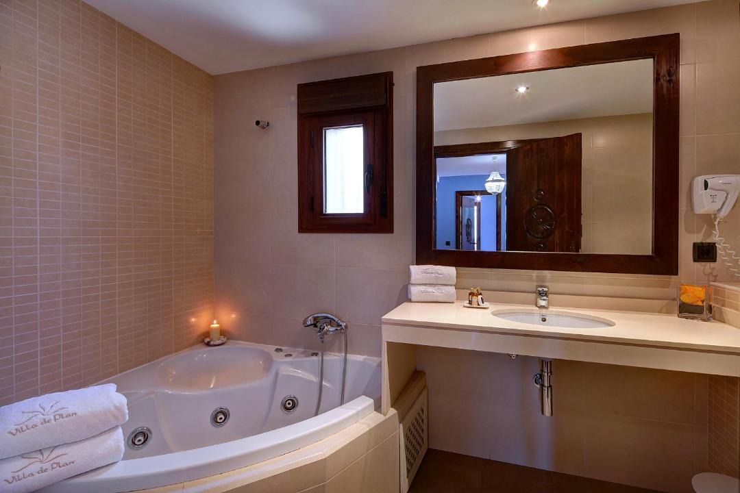Photo of Bathroom in Plan