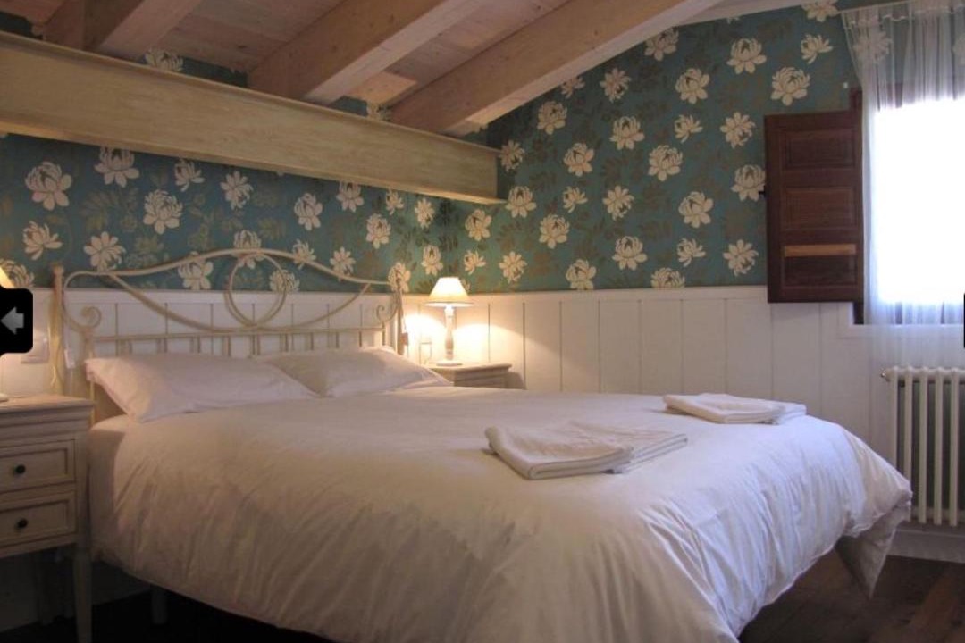 Photo of Bedroom in Golmayo