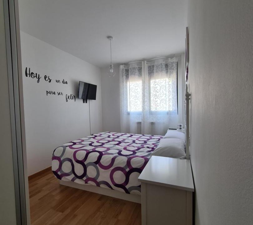 Photo of Bedroom in La Puebla de Alfinden