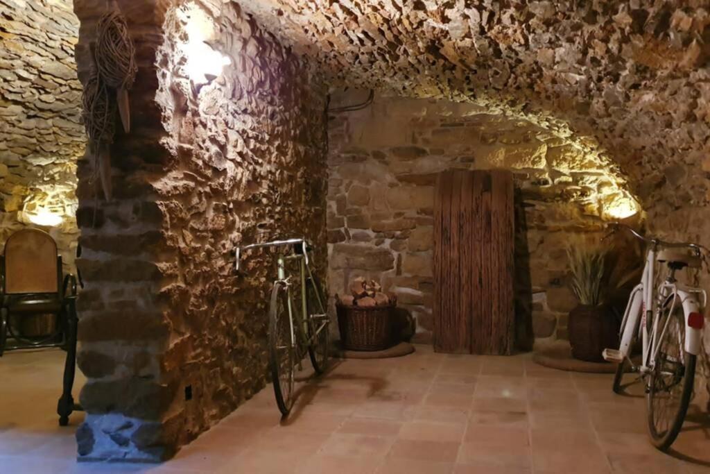 Photo of Others in Peratallada