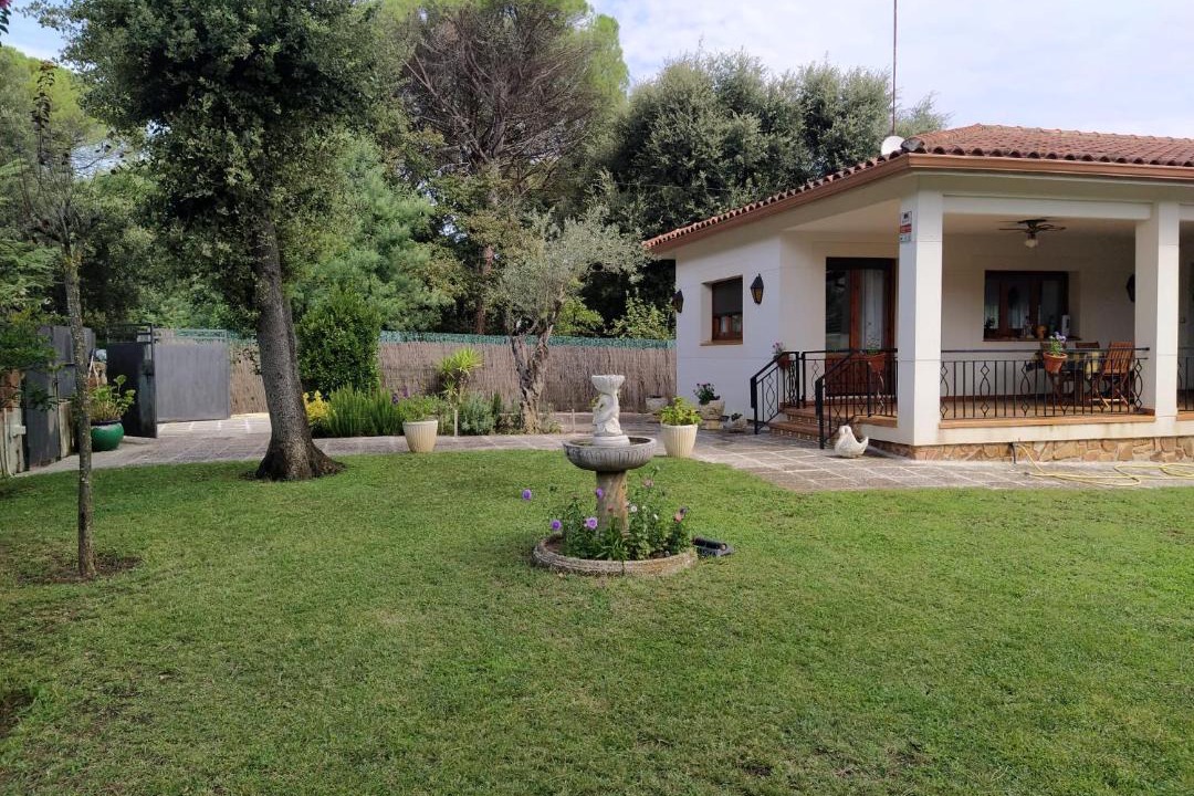 Photo of Buildings in Santa Maria de Palautordera