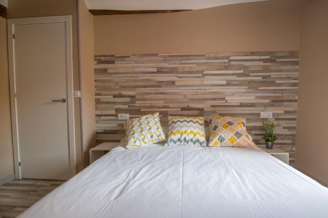 Photo of Bedroom in Haro