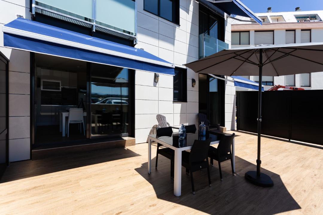 Photo of Patio Balcony in Isla