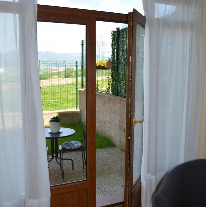 Photo of Patio Balcony in Briones