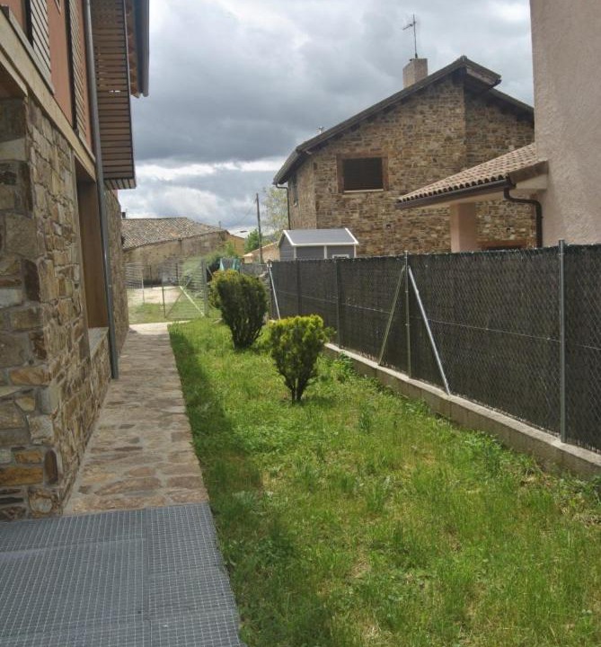 Photo of Buildings in La Serna del Monte