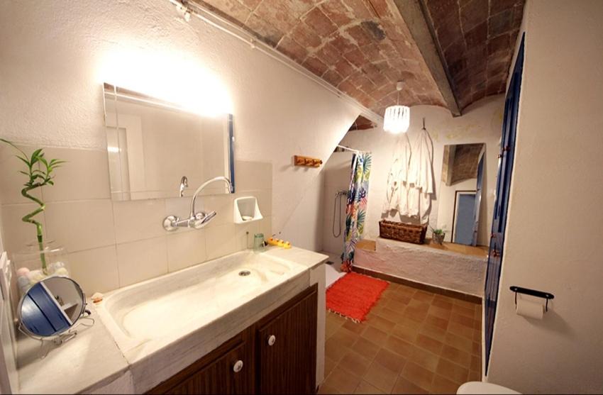 Photo of Bathroom in Bellcaire d'Emporda
