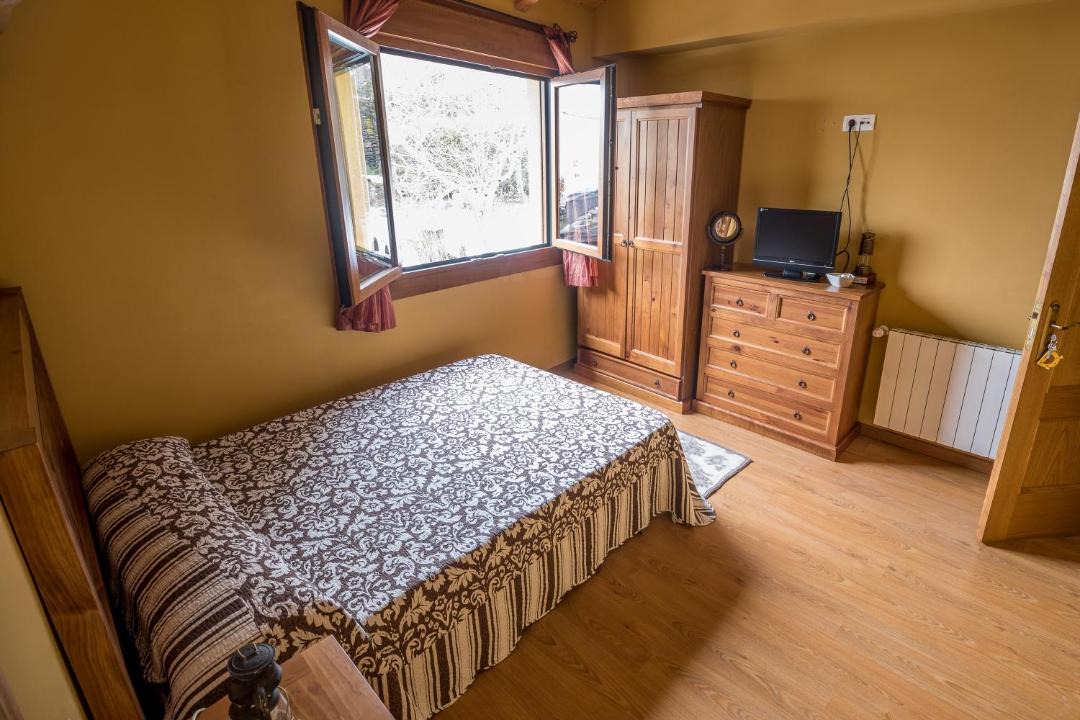 Photo of Bedroom in Tejedo del Sil