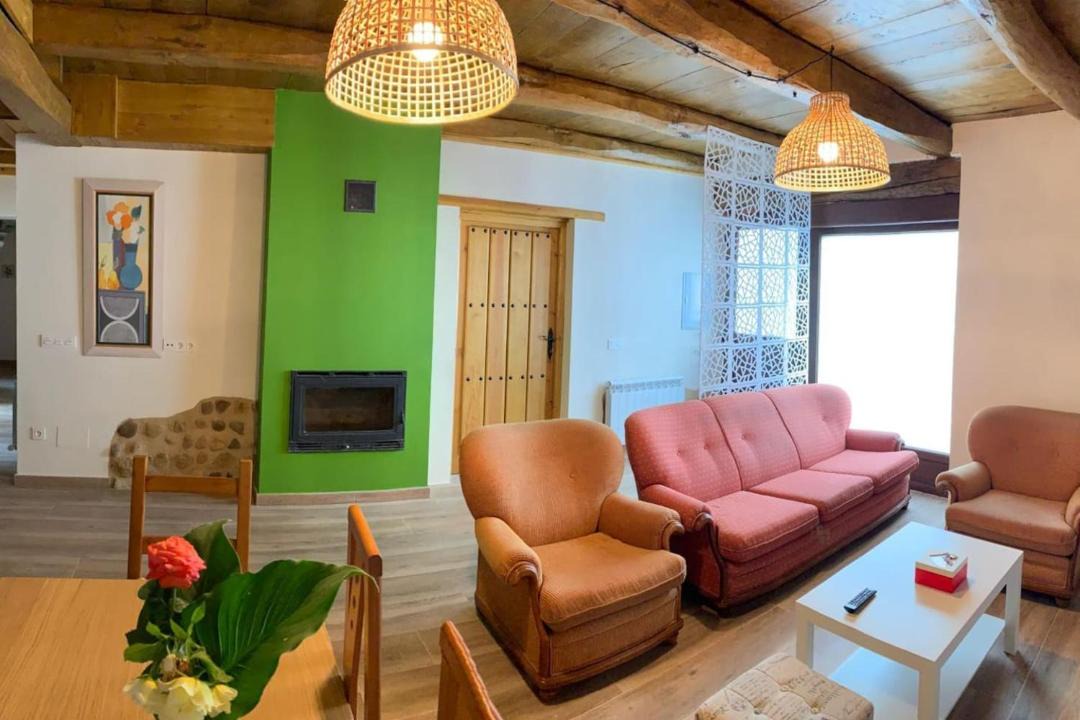 Photo of Livingroom in Villaturiel