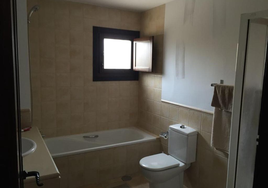 Photo of Bathroom in Hacienda del Alamo