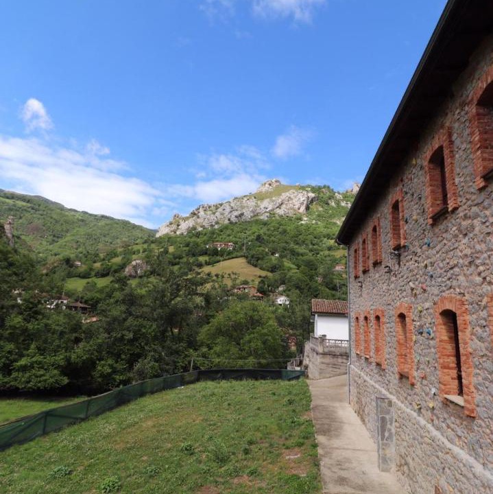 Photo of Buildings in Quiros