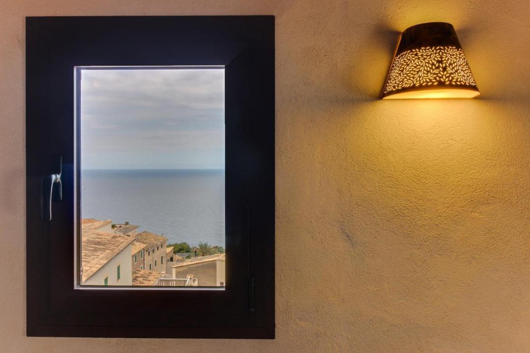 Photo of Bedroom in Banyalbufar