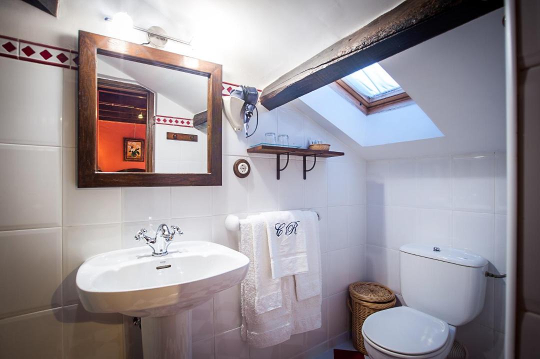 Photo of Bathroom in Santianes de Ola