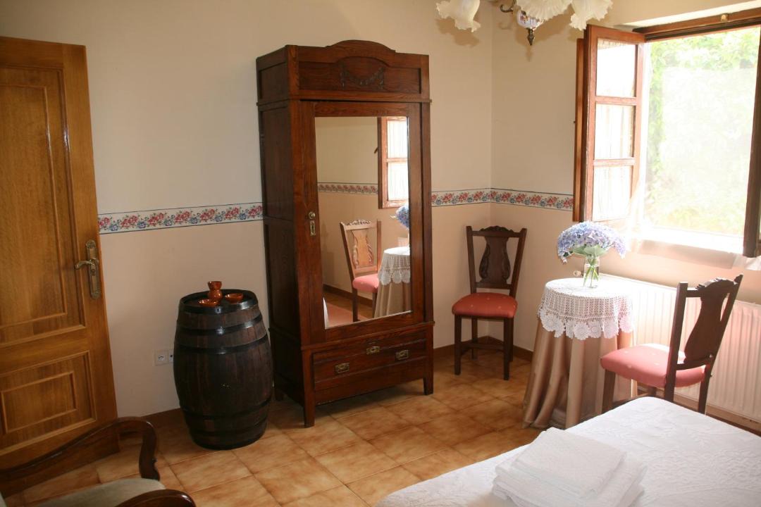 Photo of Others in Callobre