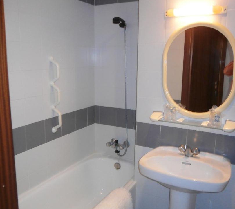 Photo of Bathroom in Navaleno