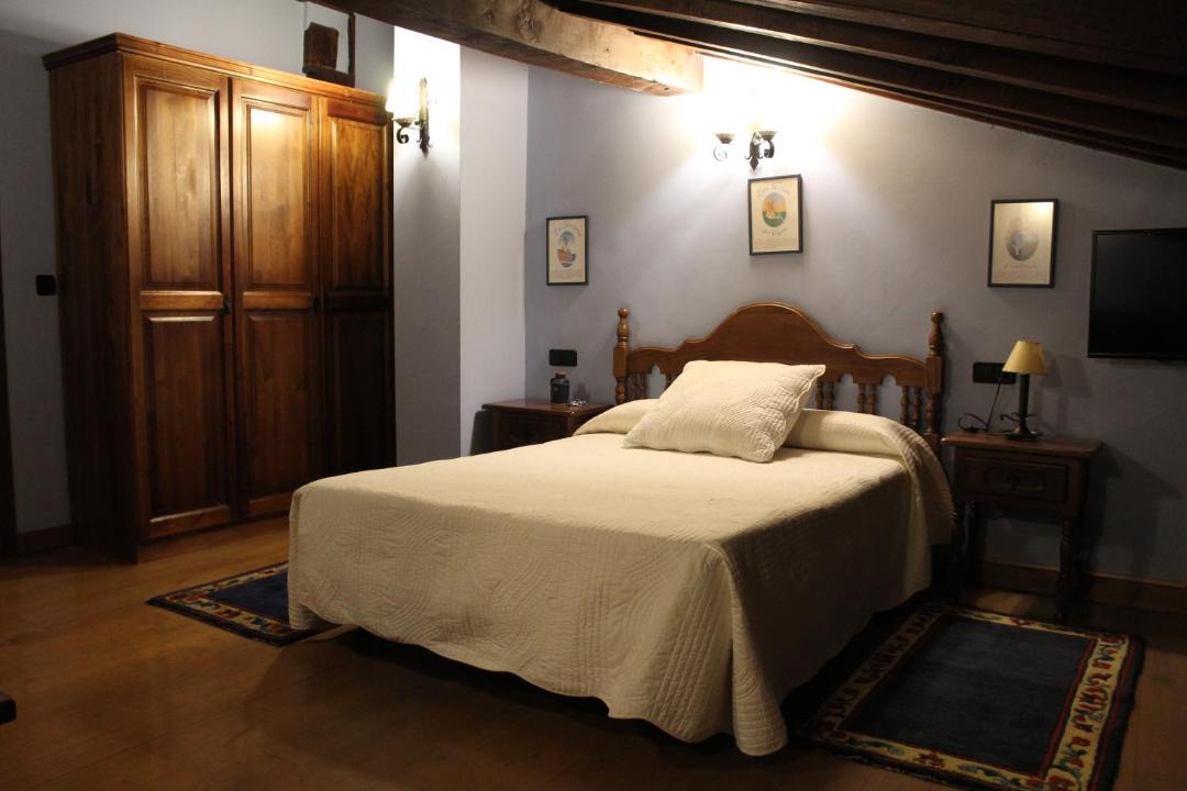 Photo of Bedroom in Vinon