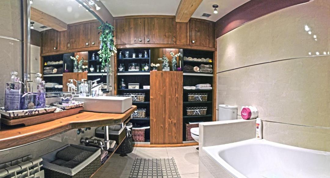 Photo of Bathroom in Leon