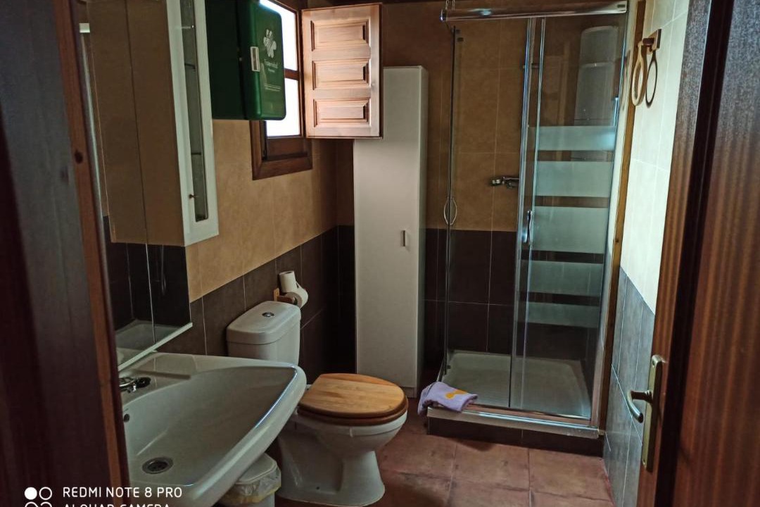 Photo of Bathroom in Petin