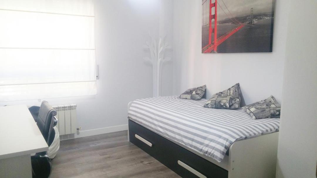 Photo of Bedroom in Logrono City Centre