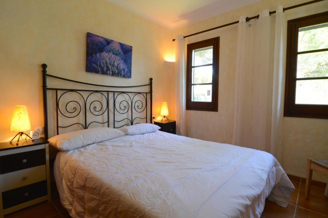 Photo of Bedroom in Pals