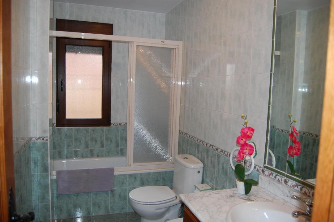 Photo of Bathroom in Ayllon