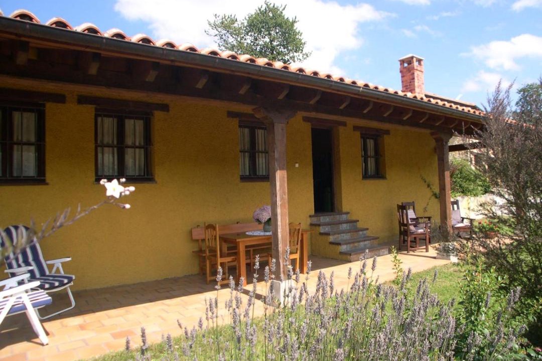 Photo of Buildings in Vallobal
