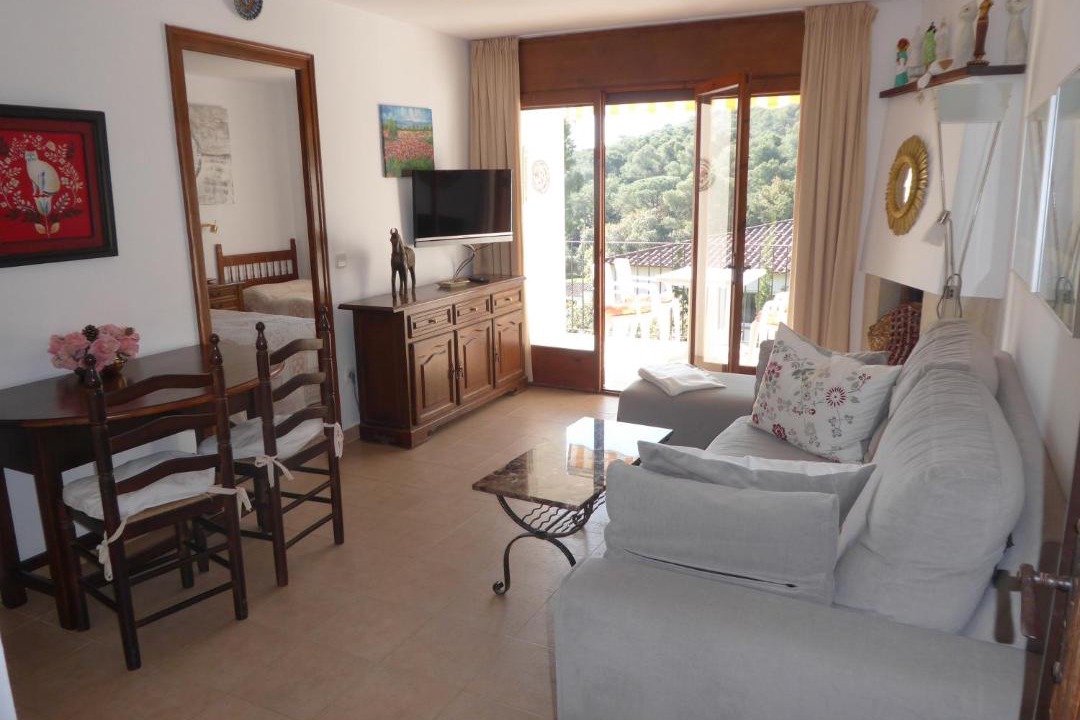 Photo of Livingroom in Tamariu