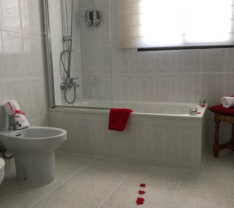 Photo of Bathroom in Ginete