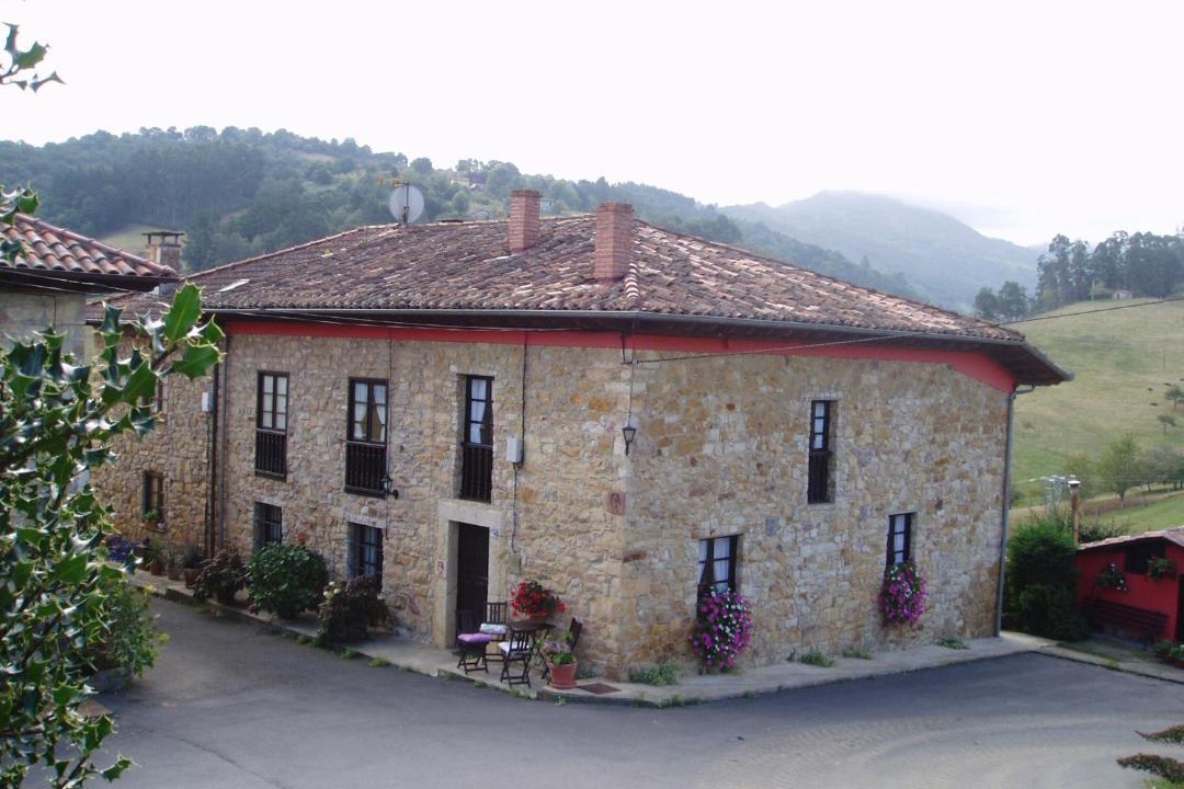 Photo of Buildings in Parres