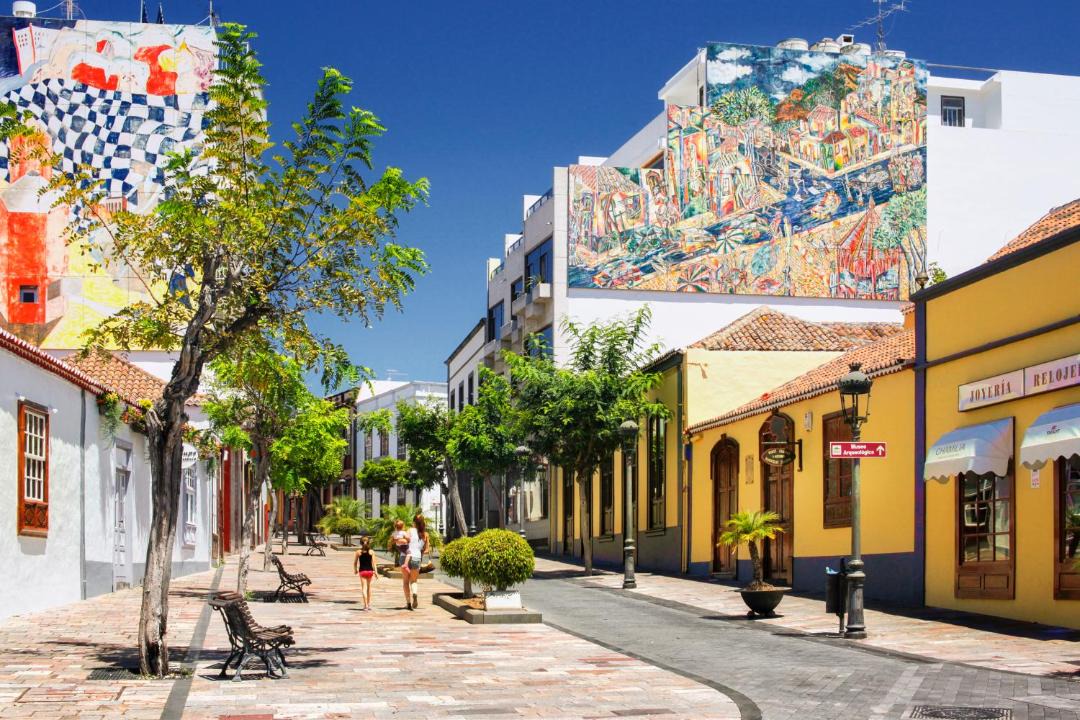 Photo of Buildings in Los Llanos