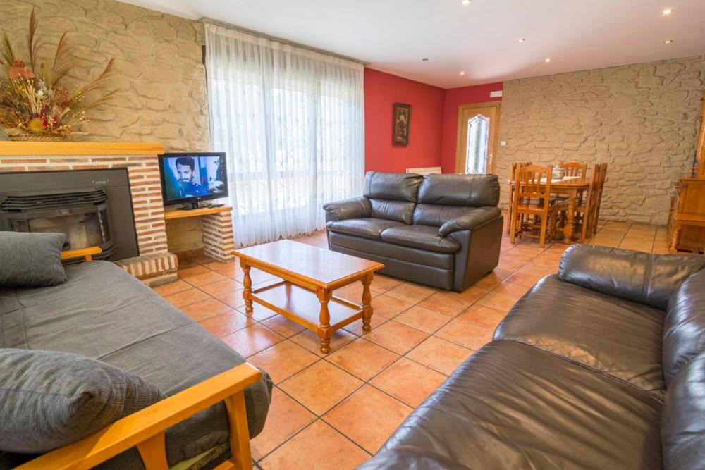 Photo of Livingroom in San Leonardo de Yague