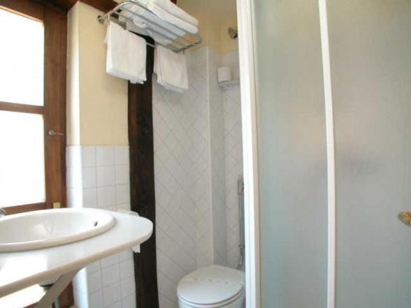 Photo of Bathroom in Potes