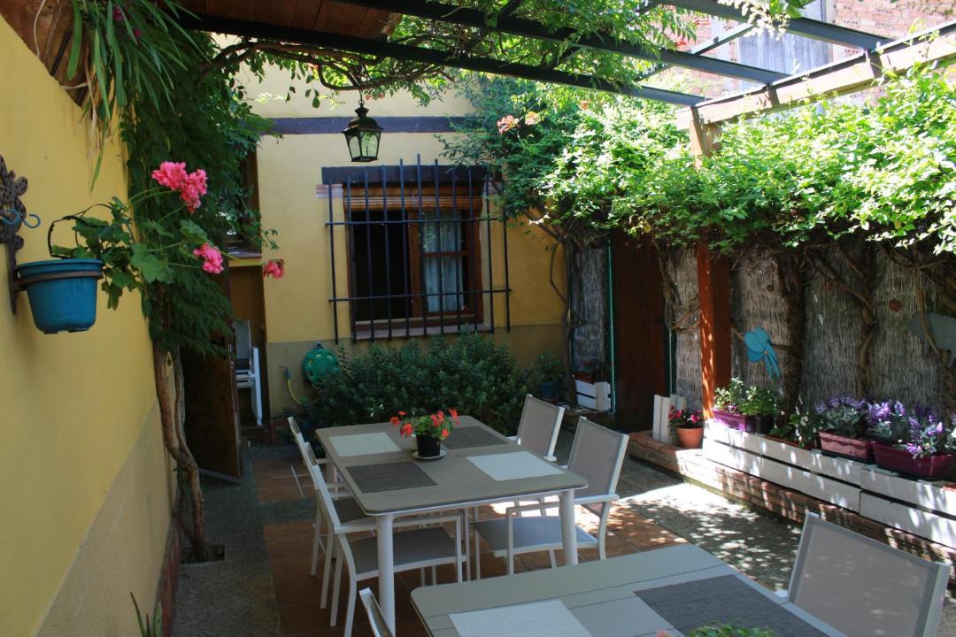 Photo of Patio Balcony in Santurde