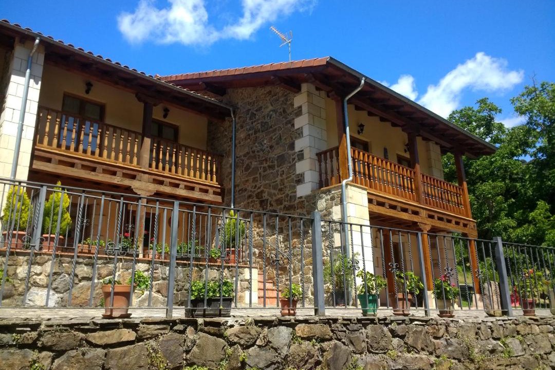 Photo of Buildings in Obargo