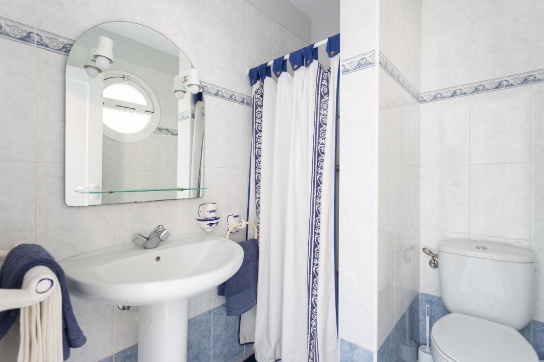 Photo of Bathroom in Acoran