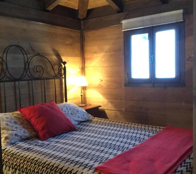 Photo of Bedroom in Santa Maria de Valdeon