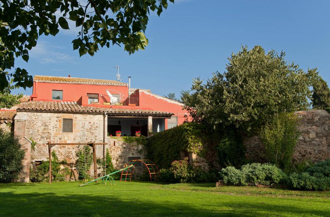 Photo of Buildings in Cruilles