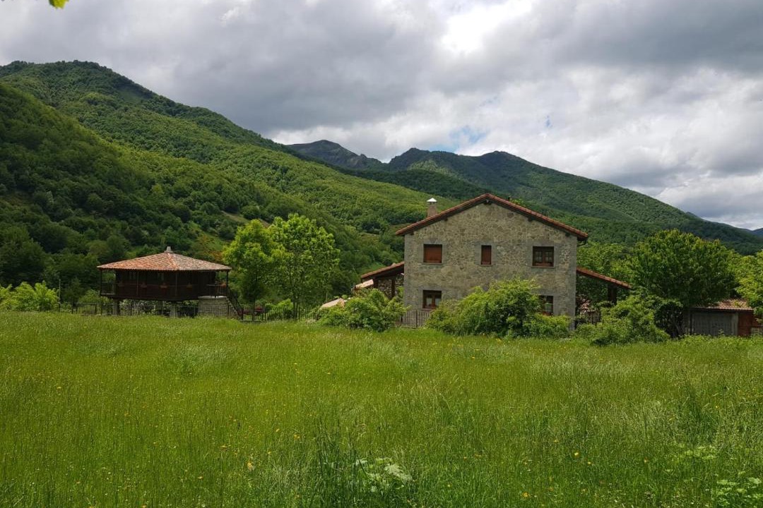 Photo of Buildings in Santa Maria de Valdeon
