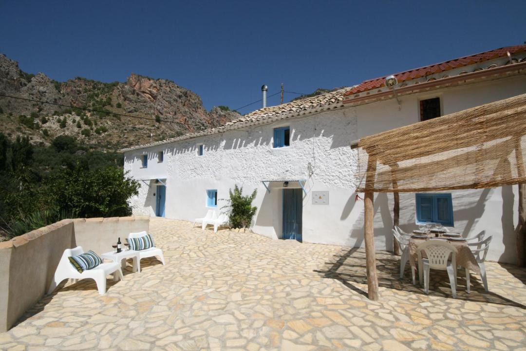 Photo of Buildings in Hinojares